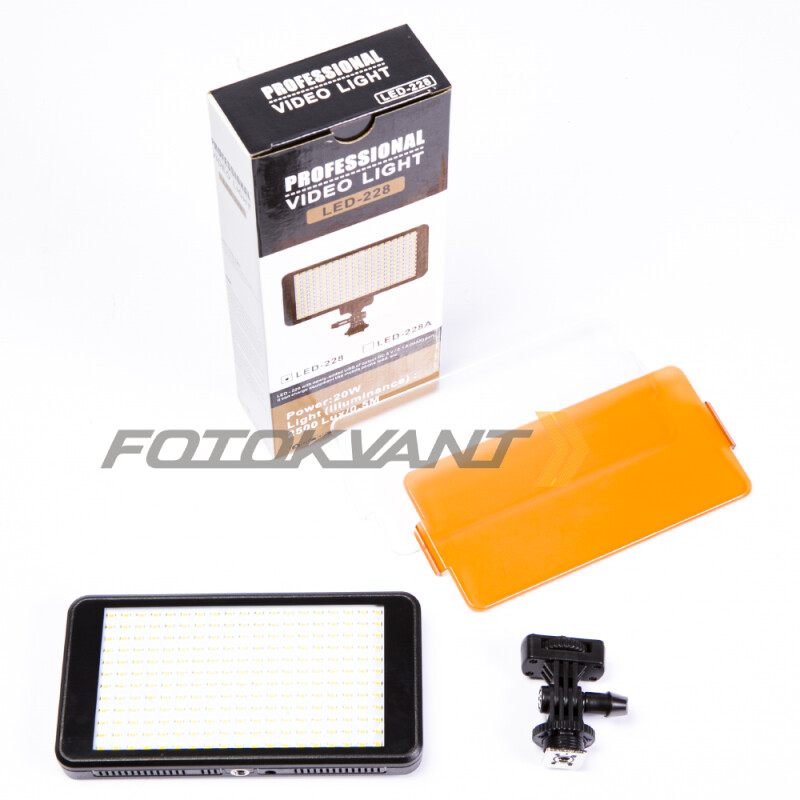 Fotokvant LED-228 накамерный светодиодный осветитель 20 Вт