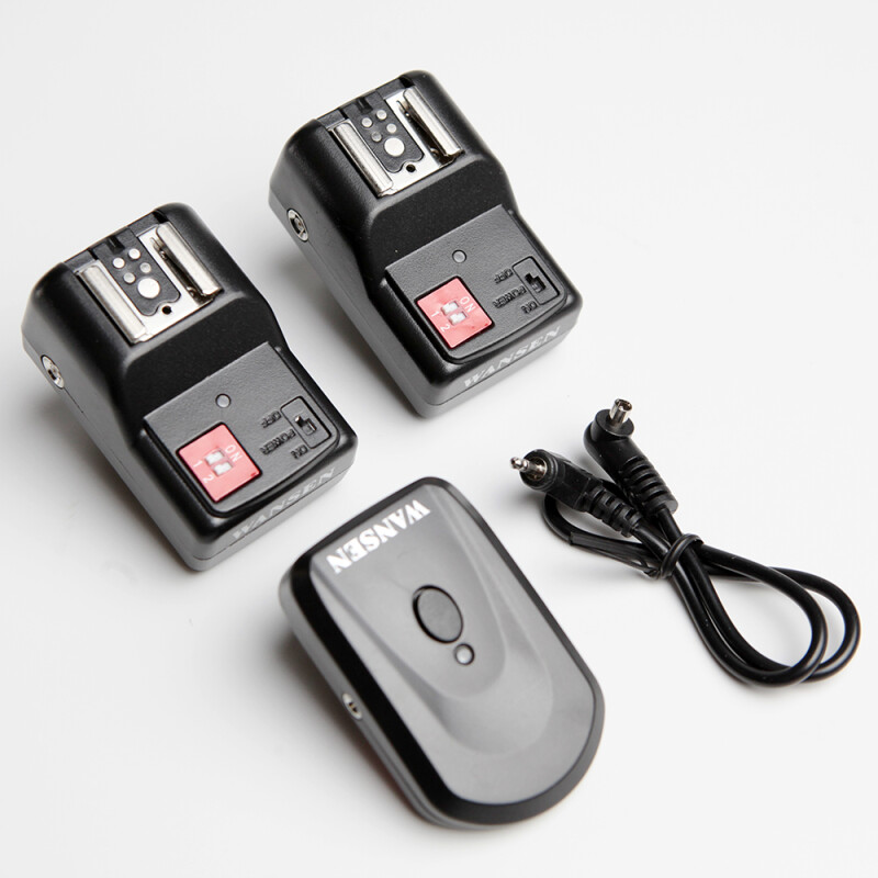 Wansen WT4-2R радиосинхронизатор с двумя приемниками