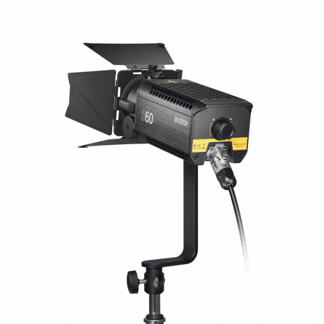 Godox S60 осветитель светодиодный фокусируемый